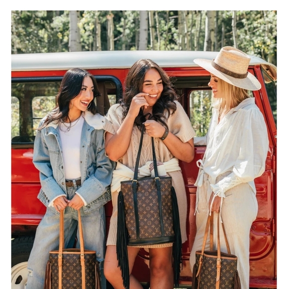 Louis Vuitton Fringe Tote - Picture 5 of 9